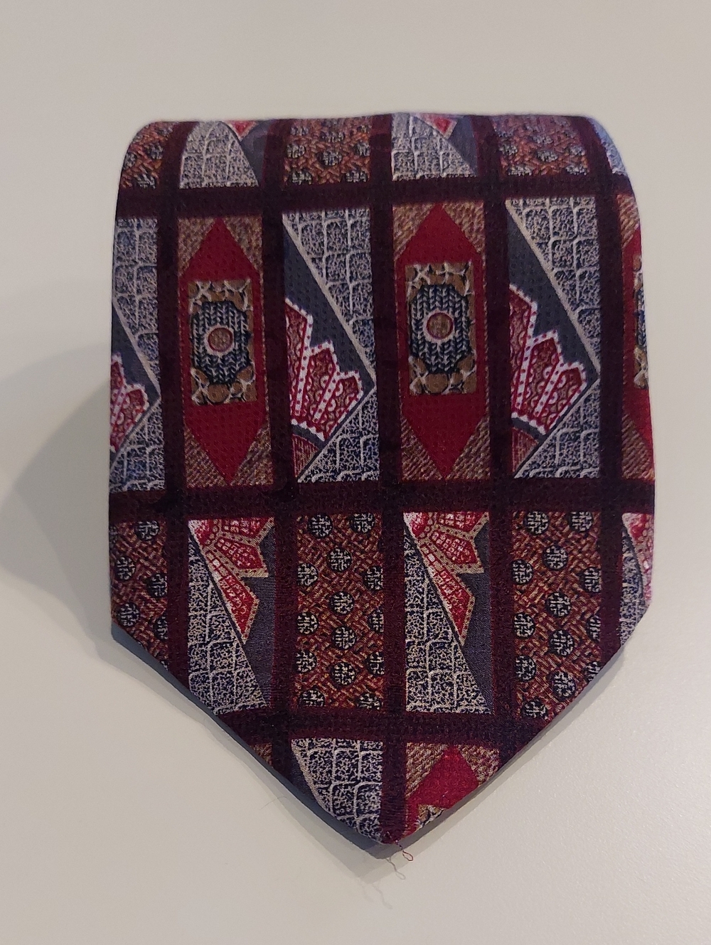 Countess Mara Men's Patterned Burgundy Silk Tie